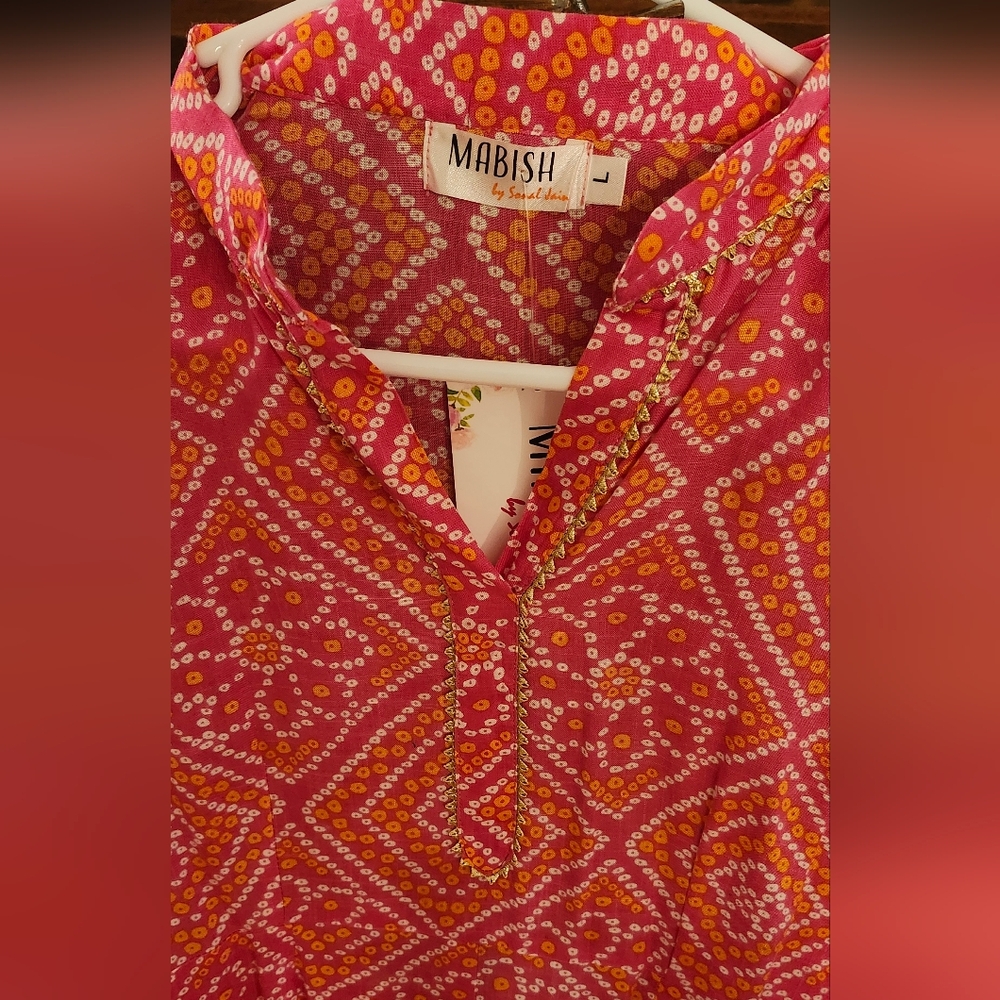 Pink Patterned Dress Weird Front - Picture 6 of 6